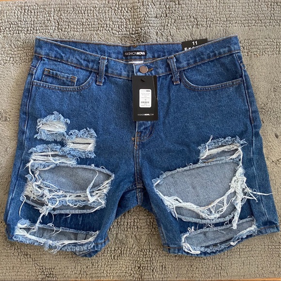 Get Down and Dirty Bermuda Shorts - Picture 3 of 6